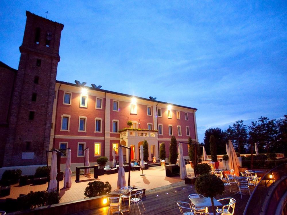 Hotel Monte Del Re Dozza Exterior foto